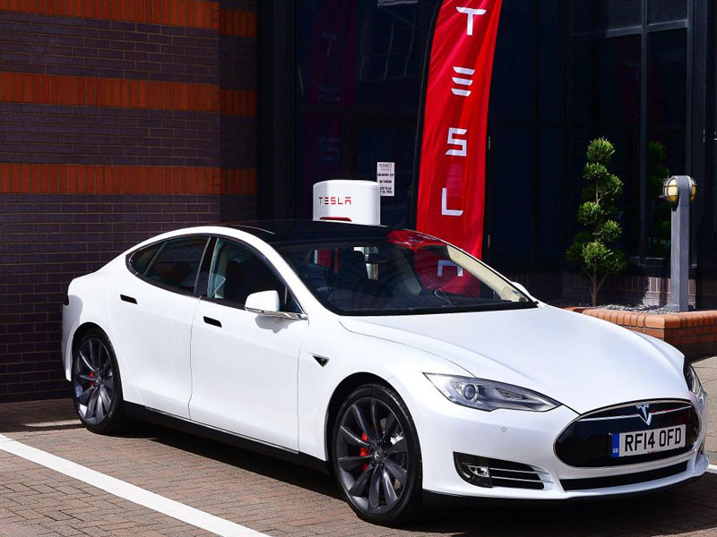 555 Tesla Birmingham Supercharger