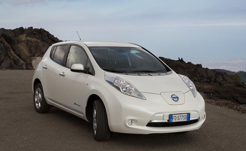 Nissan Leaf connected